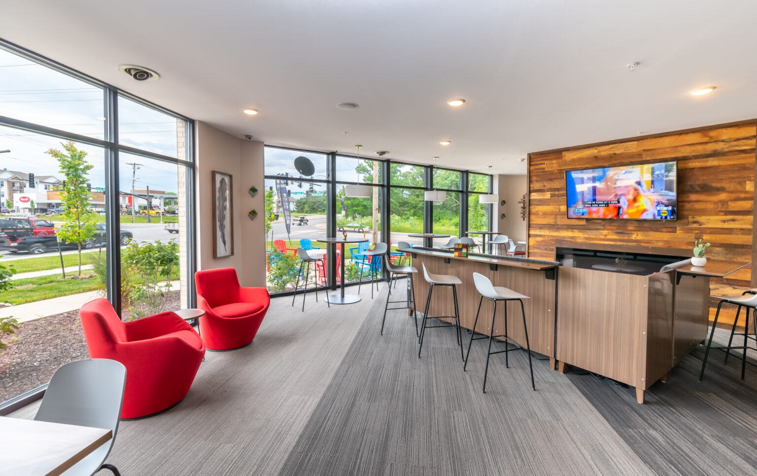 Core Apartments Roers Cos.